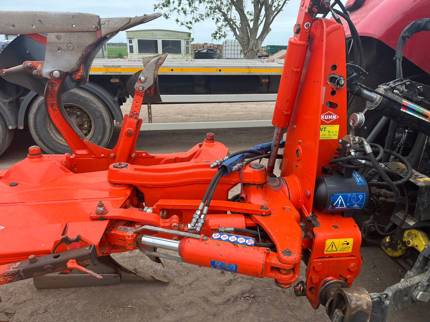 KUHN 153 VARIMASTER 5+1